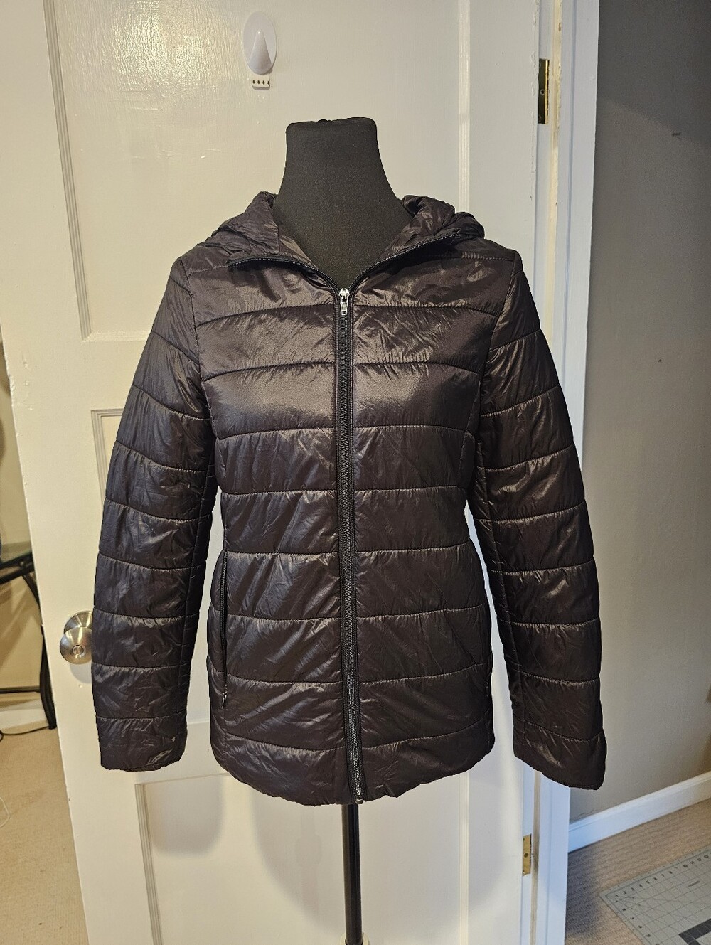 Forever 21 Black Quilted Hooded Puffer Jacket